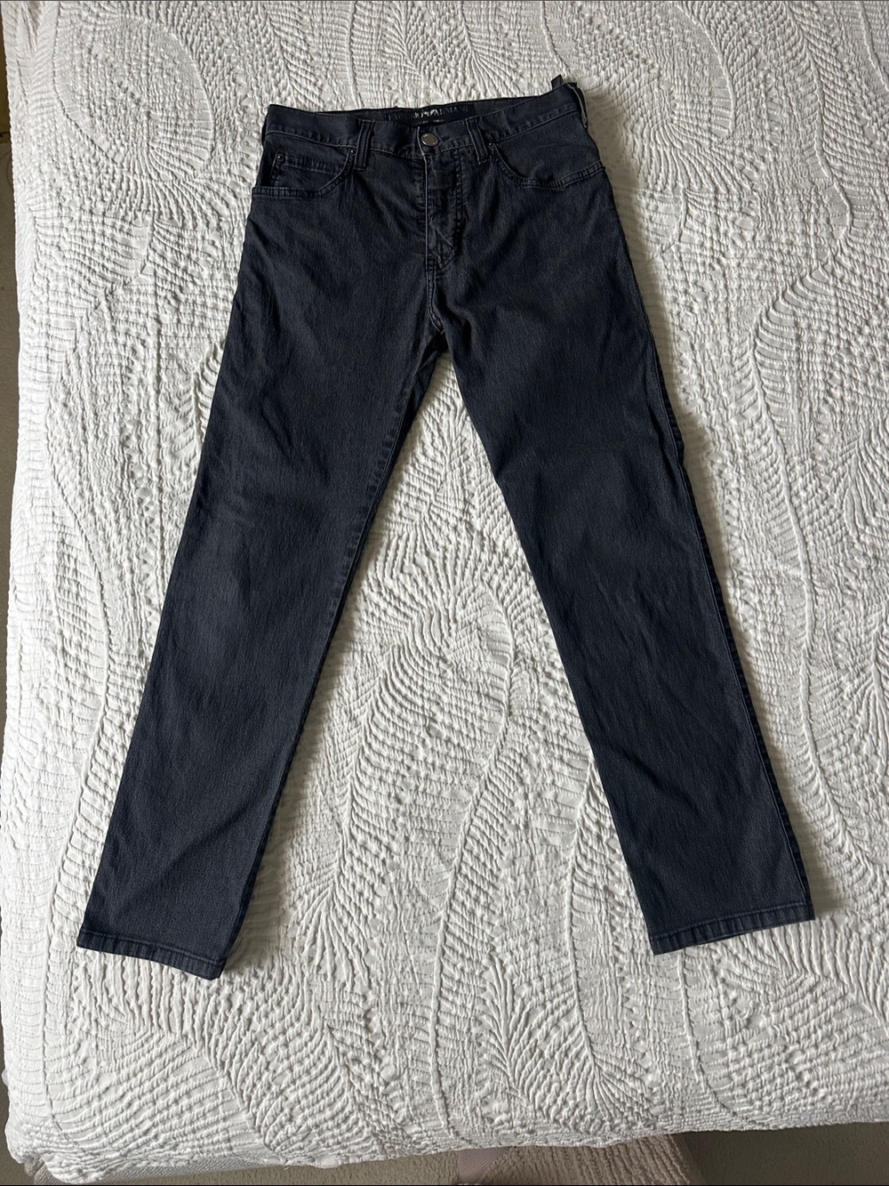 Emporio Armani woman’s Black Skinny Jeans size 30
